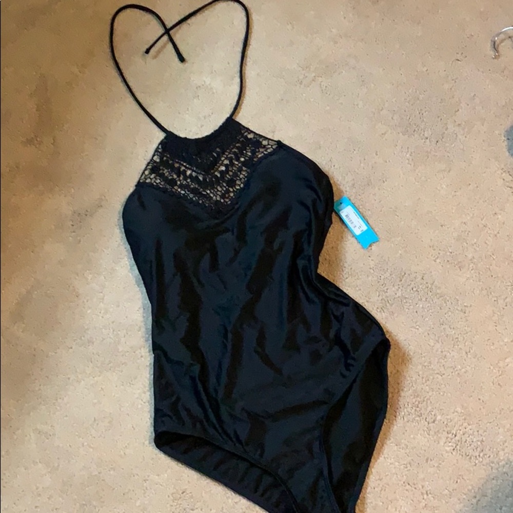 Ambrielle one piece bathing suit SIZE S
